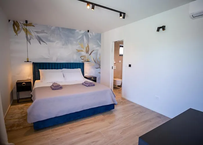 Mia Stella * Ρόβινι