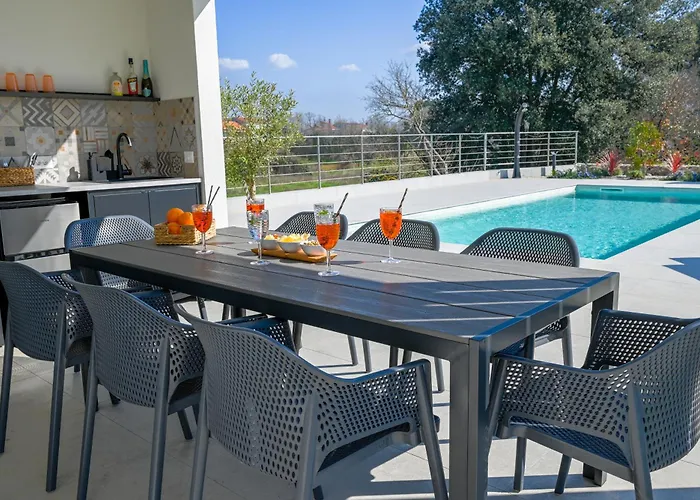 Mia Stella Villa *